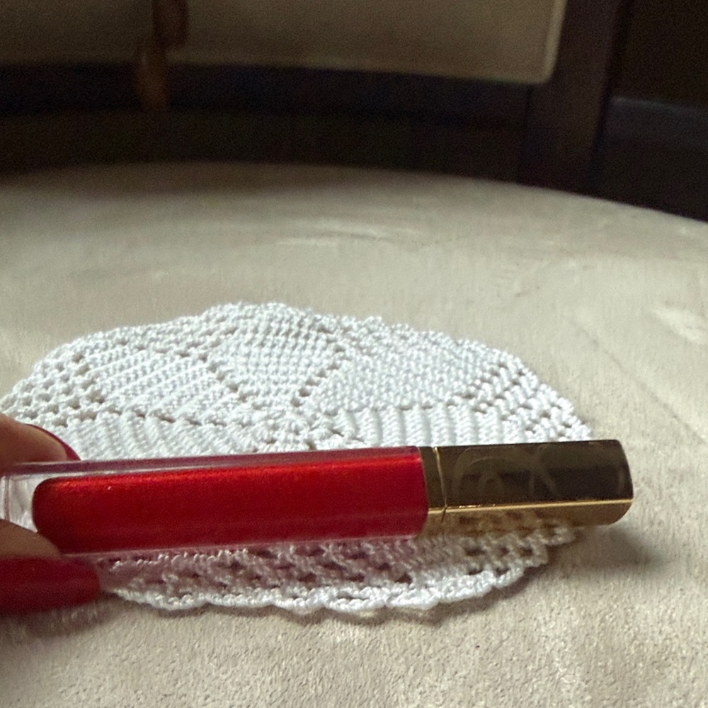Estée Lauder Red Lip Gloss with Gold Cap